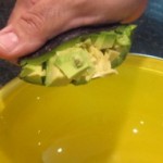 squeezing-avocado